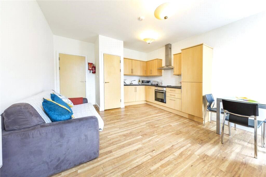 4 bed Apartment for rent in Bristol. From CJ Hole - Clifton