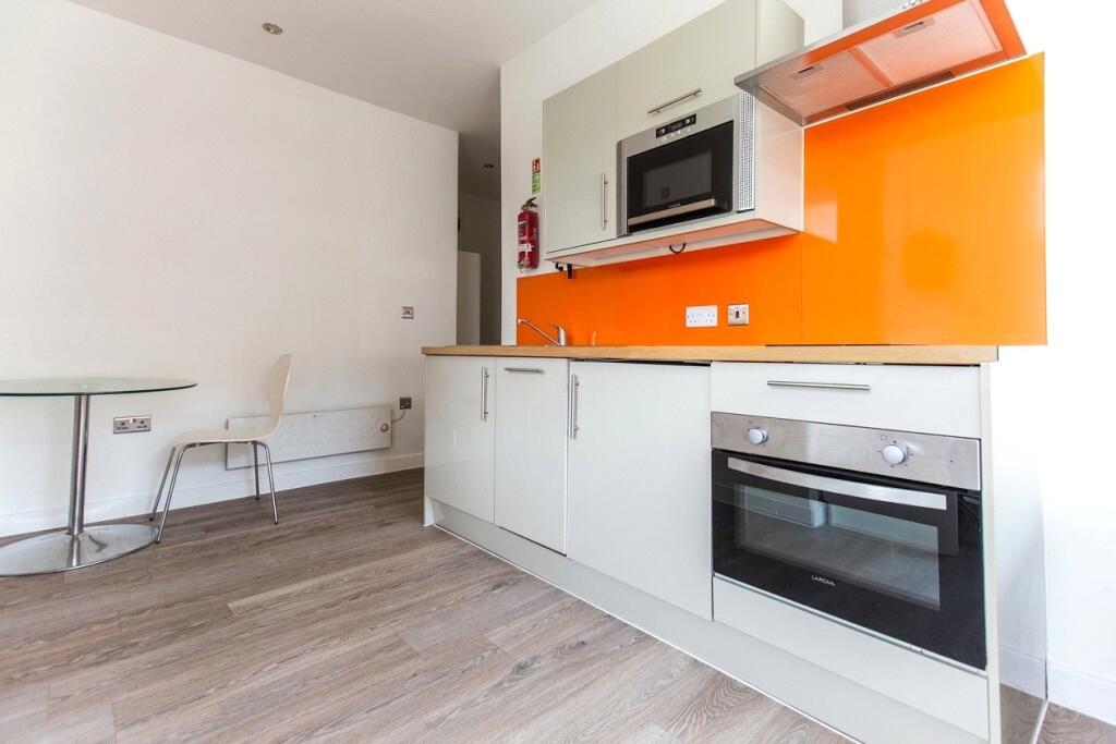 4 bed Studio for rent in Bristol. From CJ Hole - Clifton 4 bed Studio for rent in Bristol. From CJ Hole - Clifton