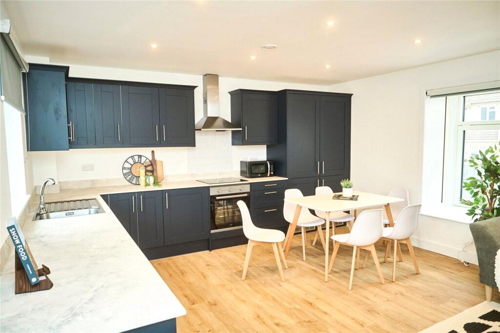 6 bed Apartment for rent in Bristol. From CJ Hole - Clifton