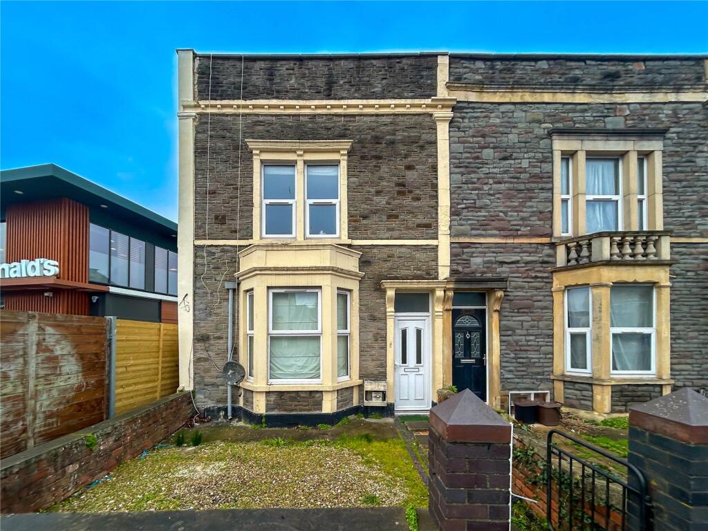 4 bed Mid Terraced House for rent in Bristol. From CJ Hole - Downend