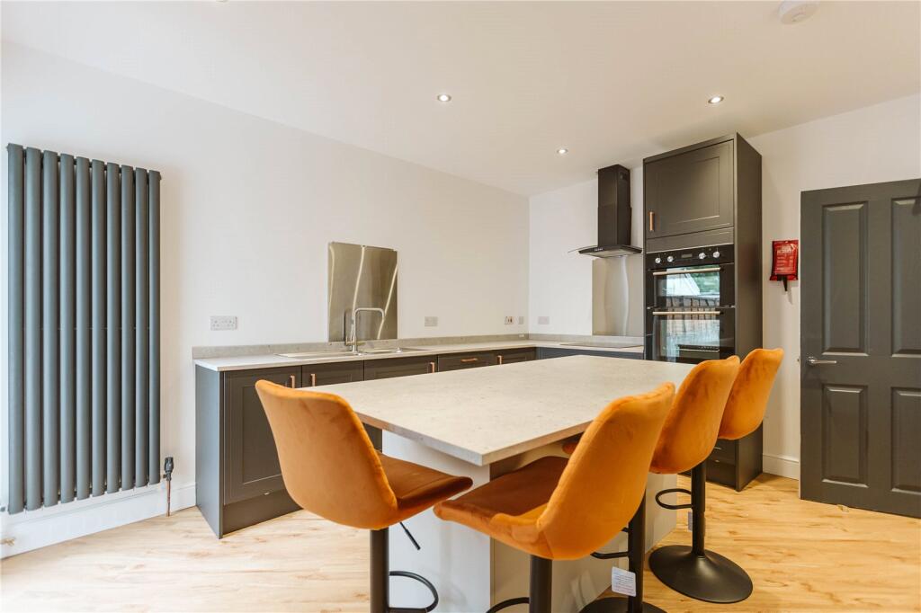 6 bed Detached for rent in Bristol. From CJ Hole - Kingswood