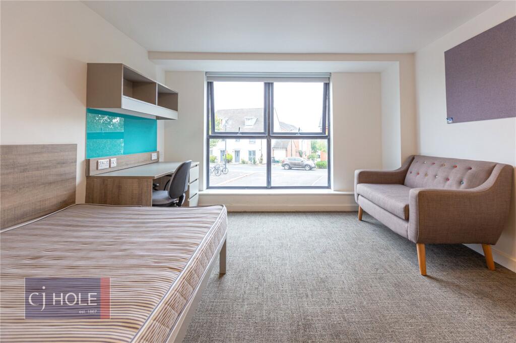 4 bed Studio for rent in Bristol. From CJ Hole - Kingswood