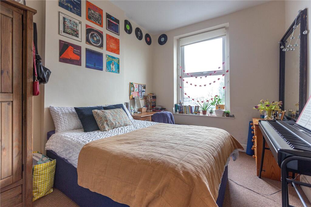 5 bed Detached for rent in Bristol. From CJ Hole - Kingswood