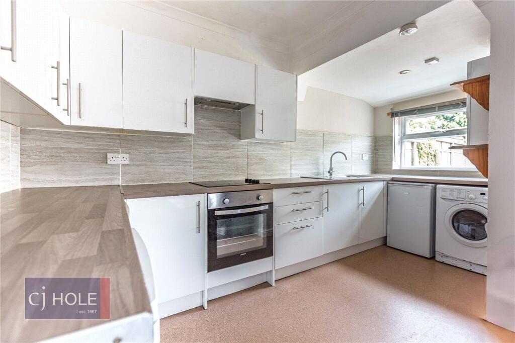 4 bed Mid Terraced House for rent in Bristol. From CJ Hole - Kingswood