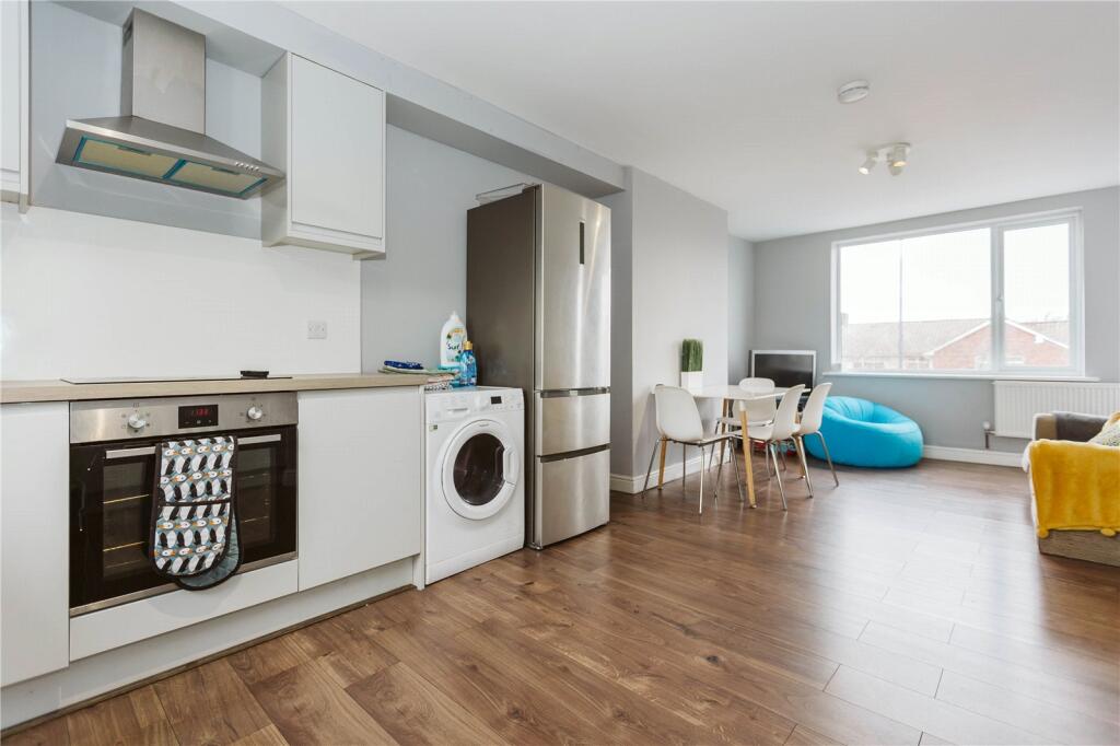 6 bed Apartment for rent in Bristol. From CJ Hole - Westbury On Trym