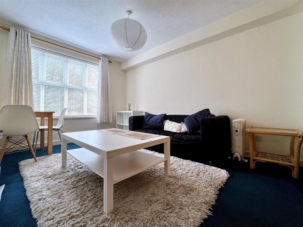 2 bed Apartment for rent in Newcastle upon Tyne. From Walton Robinson Property Consultants Ltd