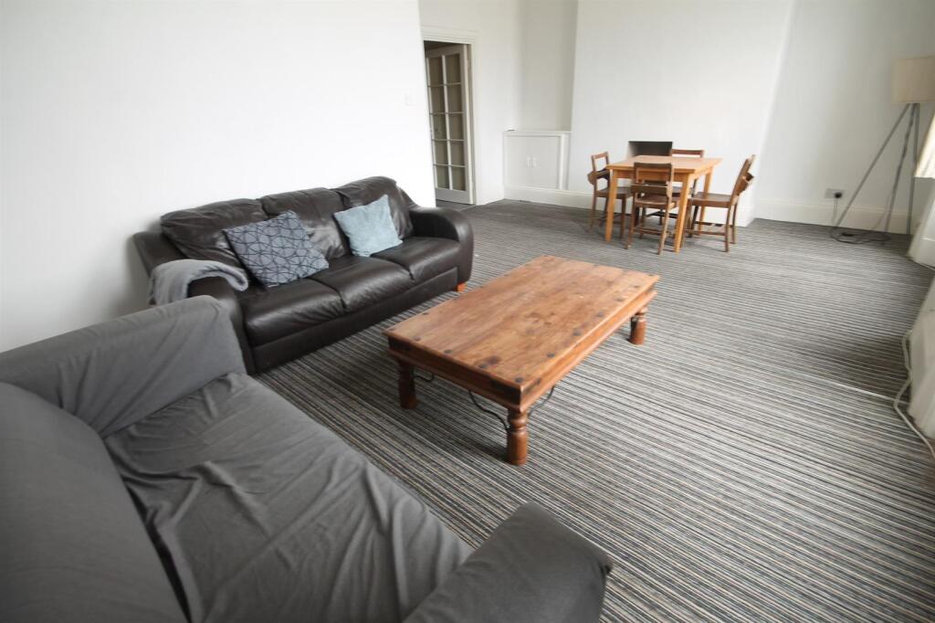 2 bed Apartment for rent in Newcastle upon Tyne. From Walton Robinson Property Consultants Ltd