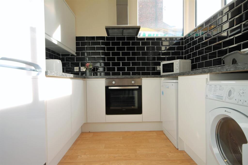 3 bed Apartment for rent in Newcastle upon Tyne. From Walton Robinson Property Consultants Ltd