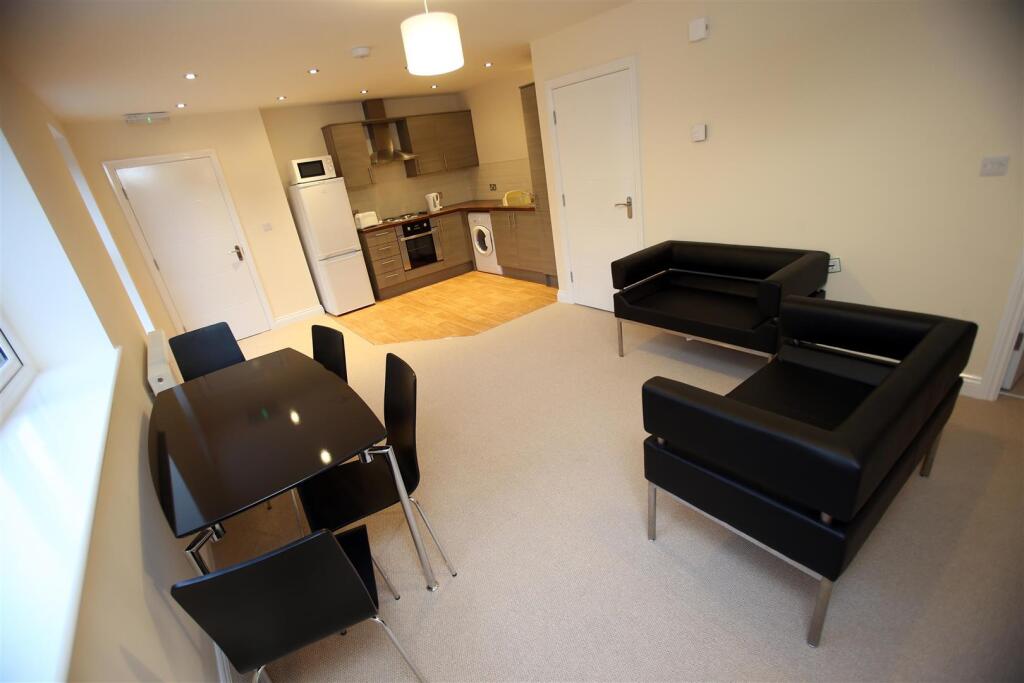 3 bed Apartment for rent in Newcastle upon Tyne. From Walton Robinson Property Consultants Ltd