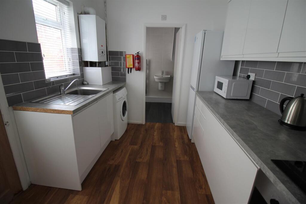 2 bed Apartment for rent in Newcastle upon Tyne. From Walton Robinson Property Consultants Ltd