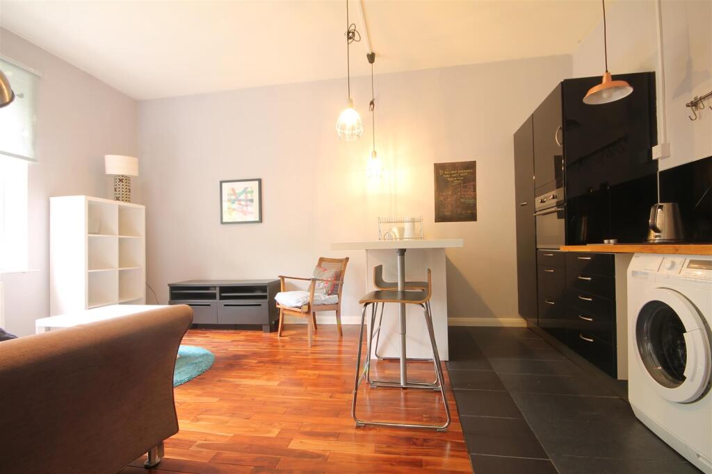 2 bed Apartment for rent in Newcastle upon Tyne. From Walton Robinson Property Consultants Ltd