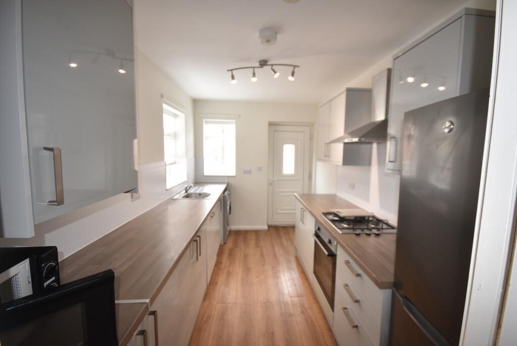 3 bed 1st Floor Flat for rent in Newcastle upon Tyne. From Walton Robinson Property Consultants Ltd