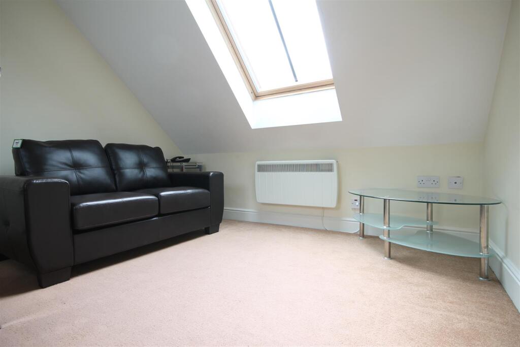 1 bed Apartment for rent in Newcastle upon Tyne. From Walton Robinson Property Consultants Ltd