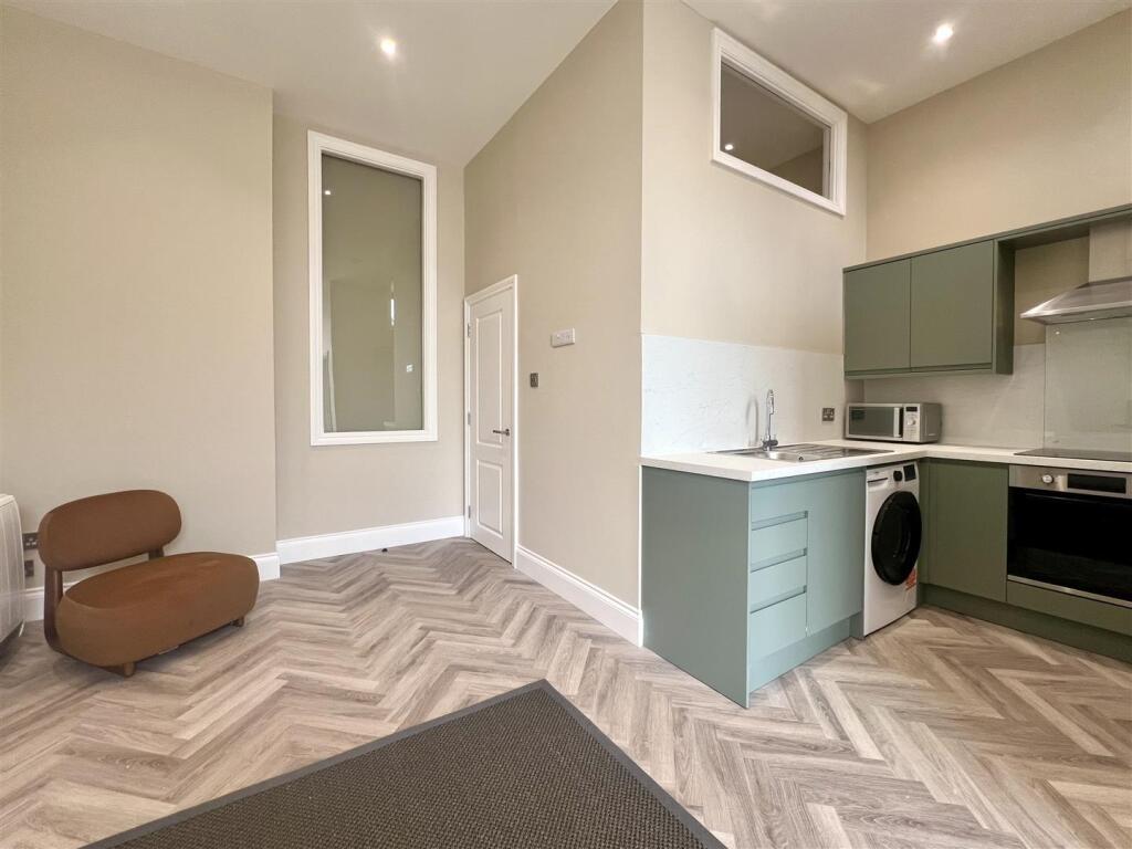 2 bed 1st Floor Flat for rent in Newcastle upon Tyne. From Walton Robinson Property Consultants Ltd 2 bed 1st Floor Flat for rent in Newcastle upon Tyne. From Walton Robinson Property Consultants Ltd