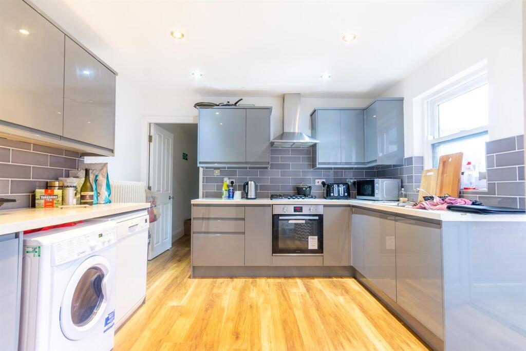 1 bed House Share for rent in Newcastle upon Tyne. From Walton Robinson Property Consultants Ltd