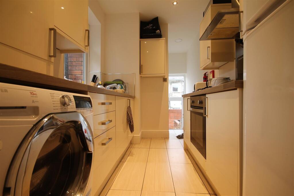 5 bed Annexe for rent in Newcastle upon Tyne. From Walton Robinson Property Consultants Ltd