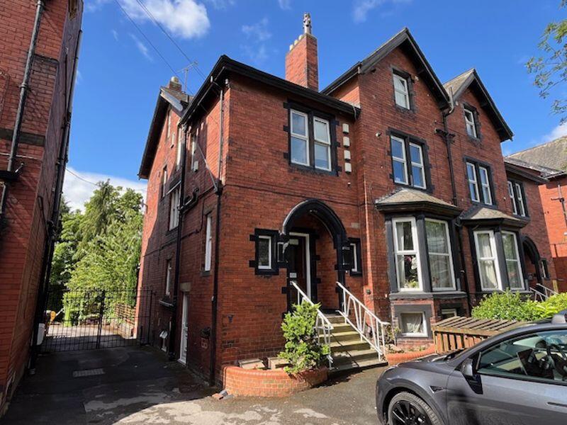 2 bed 1st Floor Flat for rent in Leeds. From Castlehill - Headingley