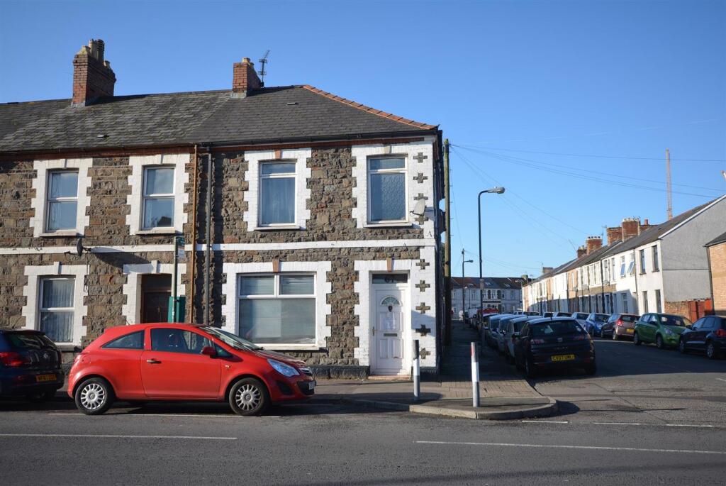 4 bed End of Terrace for rent in Cardiff. From Harry Harper Sales & Lettings - Cathays 4 bed End of Terrace for rent in Cardiff. From Harry Harper Sales & Lettings - Cathays