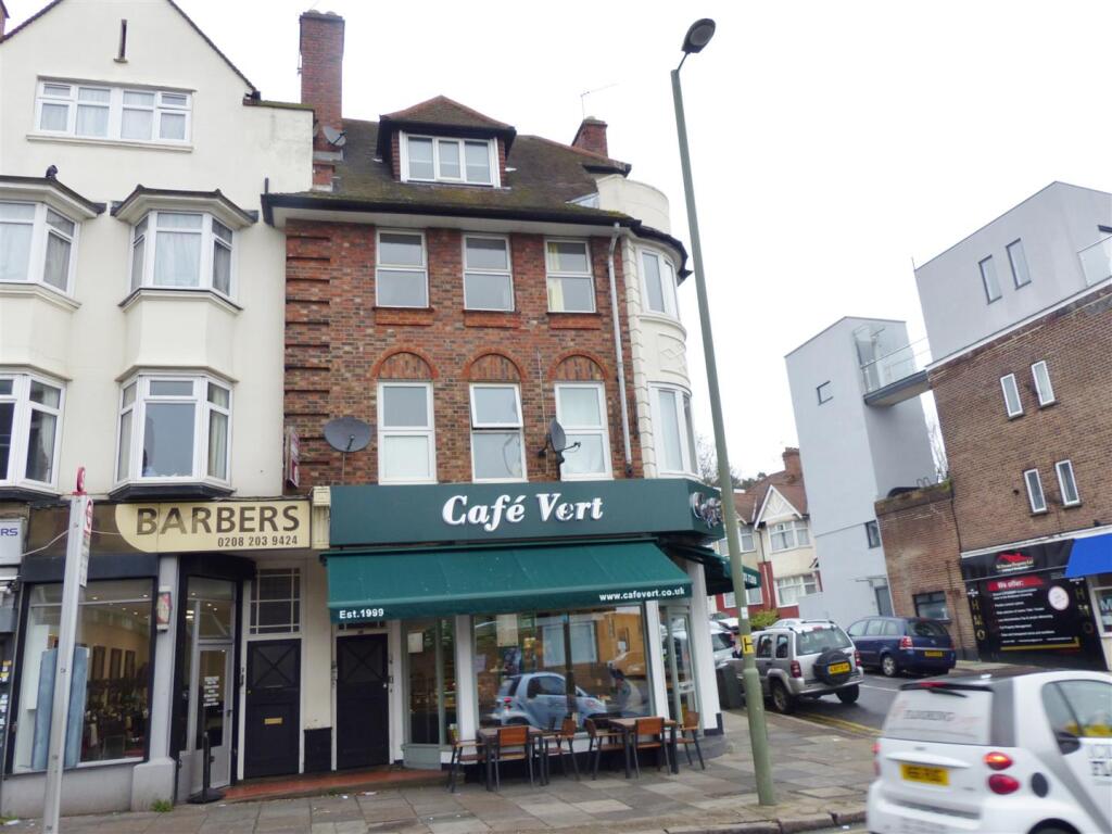 4 bed Apartment for rent in Hendon. From Talbots Partnership - Hendon