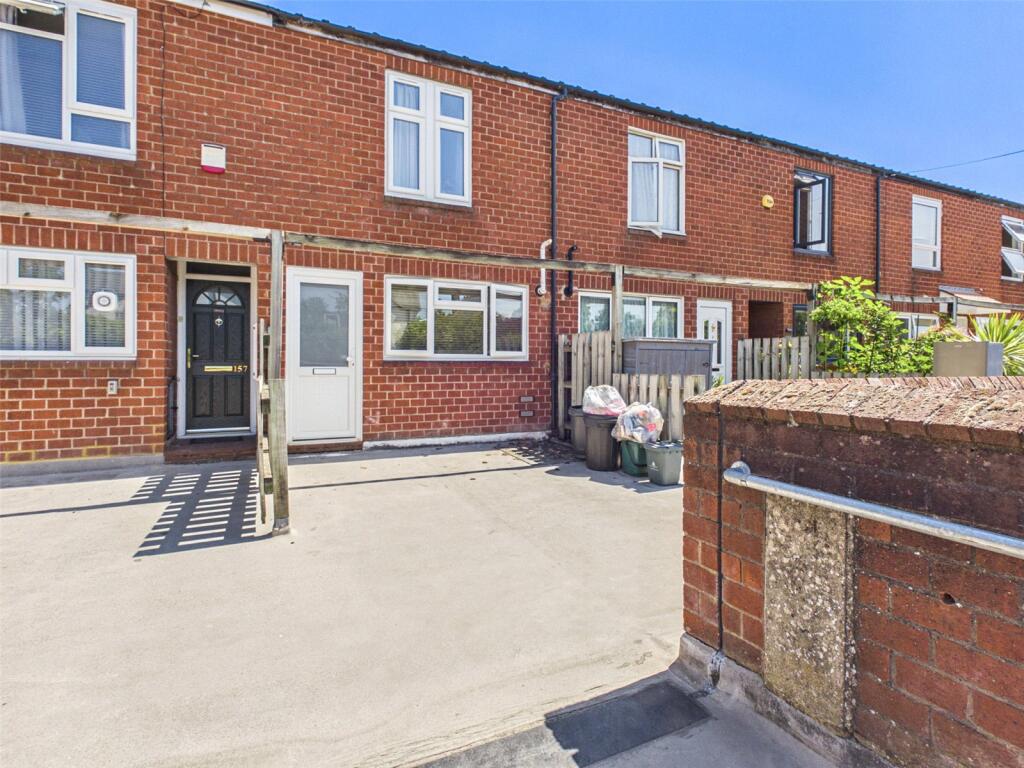 3 bed Mid Terraced House for rent in Uxbridge. From R.Whitley and Co