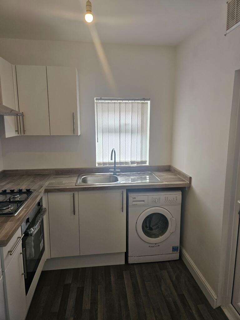 3 bed Mid Terraced House for rent in Manchester. From Ash Residential - Manchester
