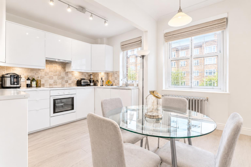 2 bed 1st Floor Flat for rent in London. From Tates