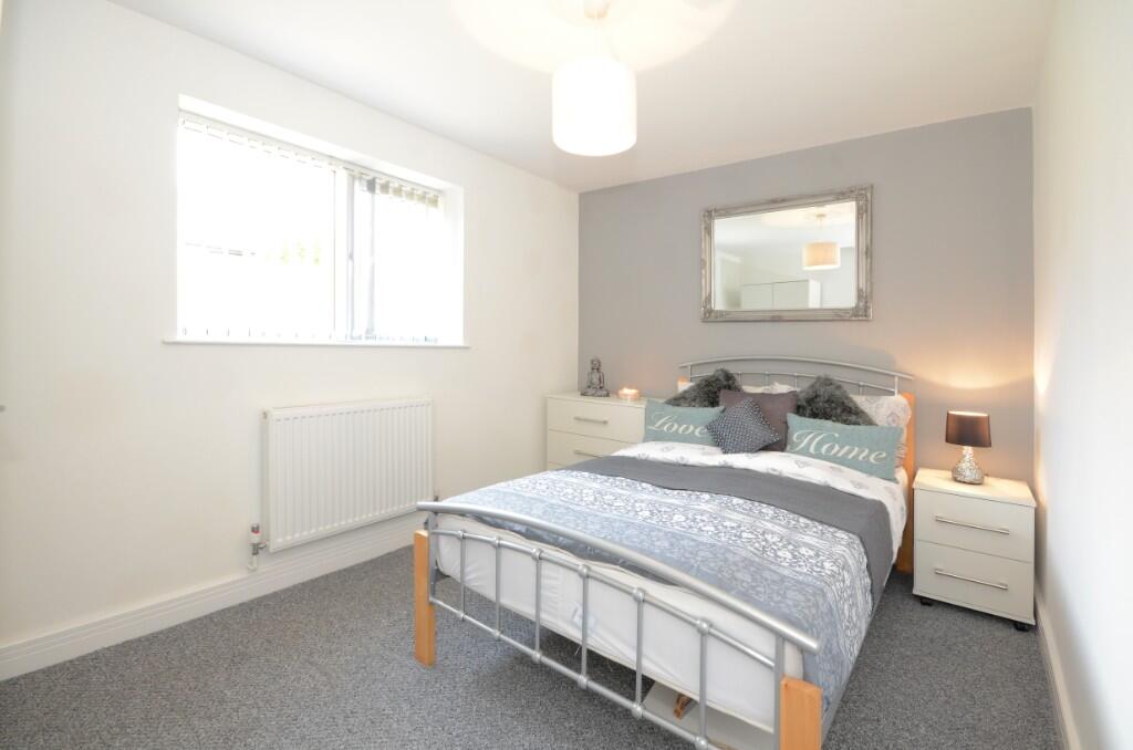 6 bed Mid Terraced House for rent in Skelton. From 2 Let Agency - York