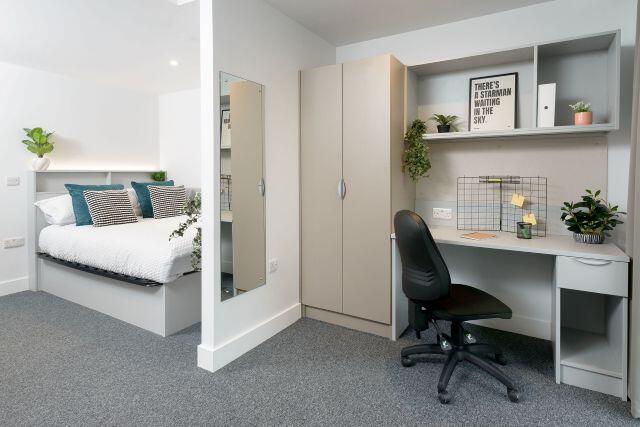 4 bed Apartment for rent in . From Blundells - Sheffield Central