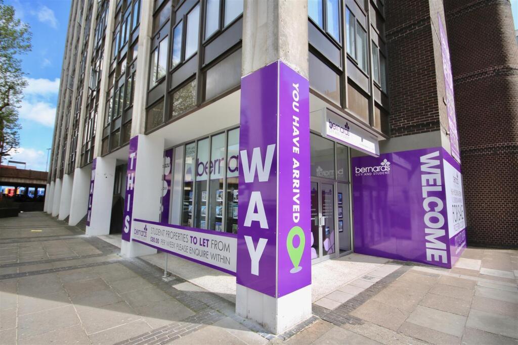 1 bed 1st Floor Flat for rent in Portsmouth. From Bernards Estate and Lettings Agents - Portsmouth Office