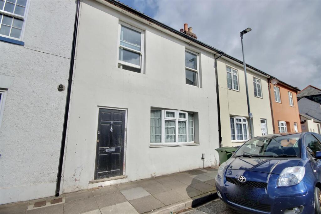 3 bed Mid Terraced House for rent in Portsmouth. From Bernards Estate and Lettings Agents - Land & New Homes