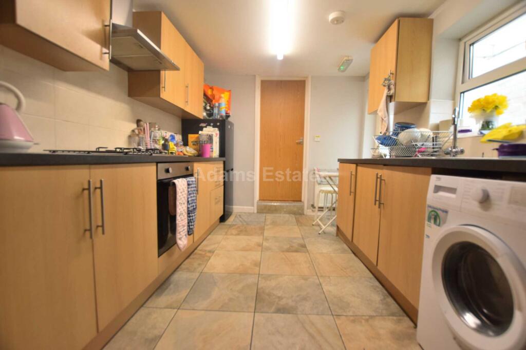 6 bed End of Terrace for rent in Reading. From Adams Estates - Reading