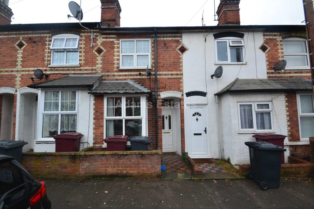 2 bed Mid Terraced House for rent in Reading. From Adams Estates - Reading