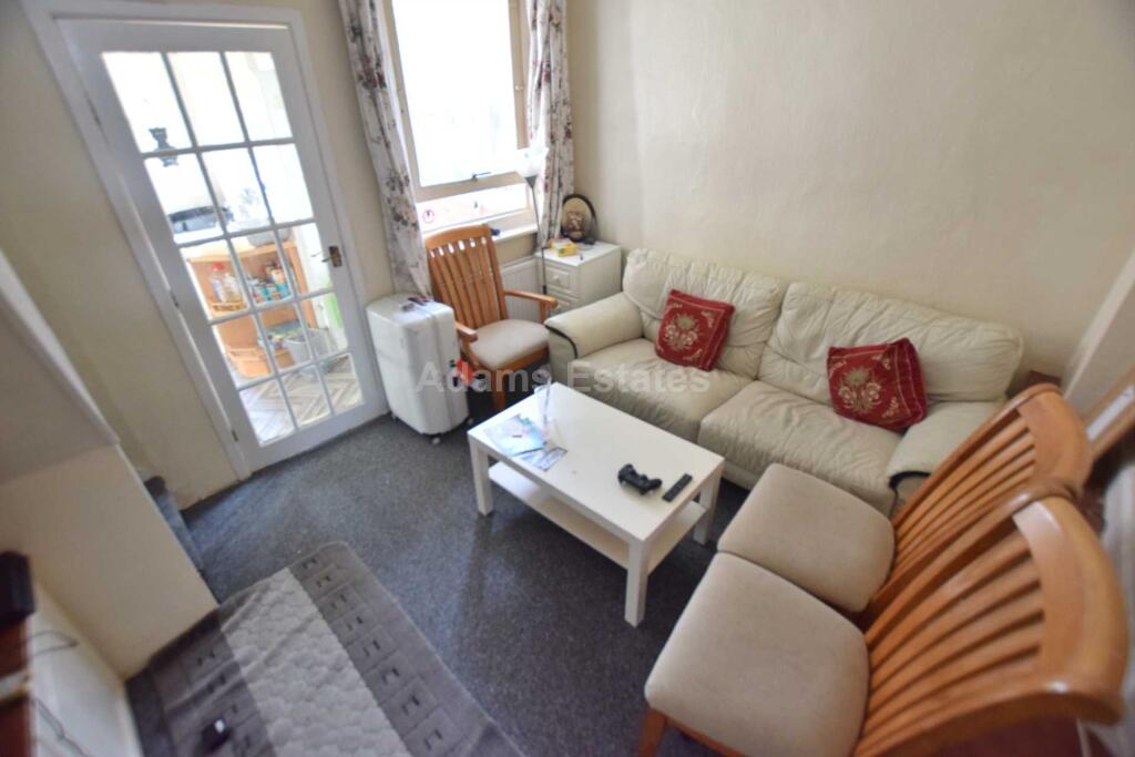 3 bed End of Terrace for rent in Reading. From Adams Estates - Reading
