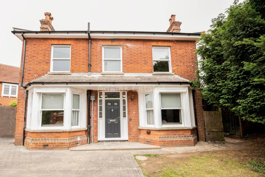 9 bed Detached for rent in Reading. From Adams Estates - Reading