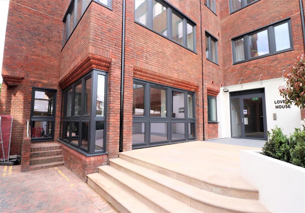 1 bed Apartment for rent in Uxbridge. From CAMERON ESTATE AGENTS