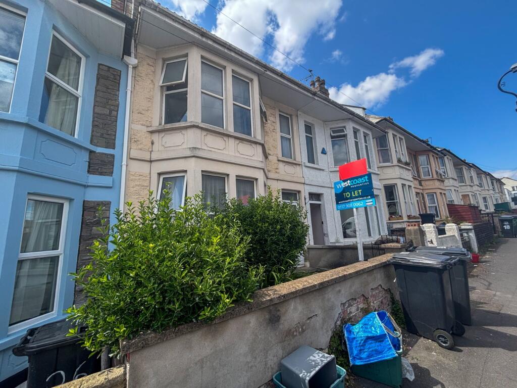 5 bed Mid Terraced House for rent in Filton. From Westcoast Properties - Bristol 5 bed Mid Terraced House for rent in Filton. From Westcoast Properties - Bristol