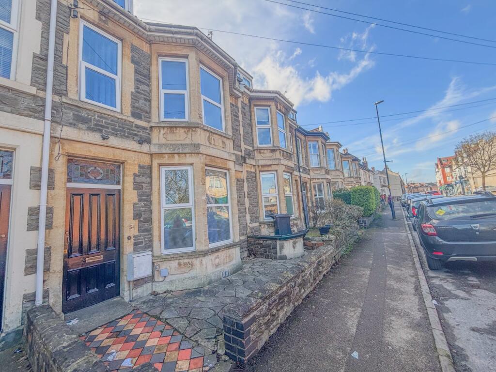 6 bed Mid Terraced House for rent in Bristol. From Westcoast Properties - Bristol