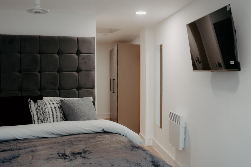 4 bed Apartment for rent in Birmingham. From Accord Lets - Birmingham (Front Of The Mailbox) 4 bed Apartment for rent in Birmingham. From Accord Lets - Birmingham (Front Of The Mailbox)