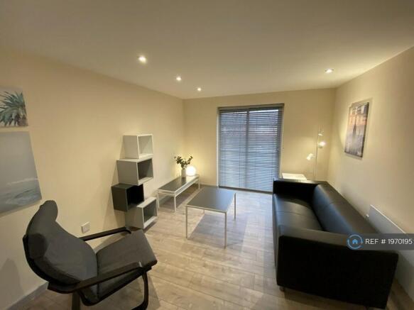 2 bed Apartment for rent in Manchester. From C & R Properties Ltd - Hulme Manchester