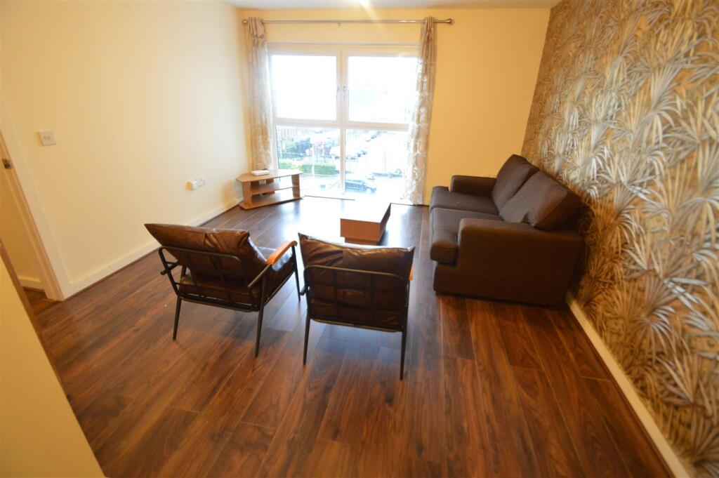 2 bed 1st Floor Flat for rent in Manchester. From George Adams (Estate Agents) Ltd - Manchester