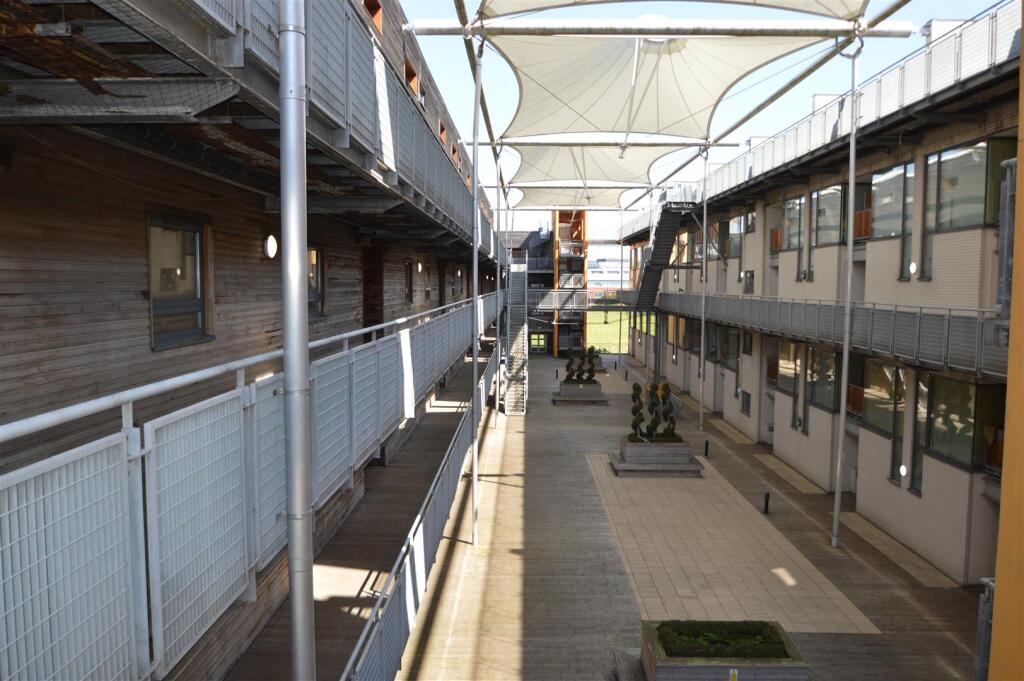 2 bed 1st Floor Flat for rent in Manchester. From George Adams (Estate Agents) Ltd - Manchester