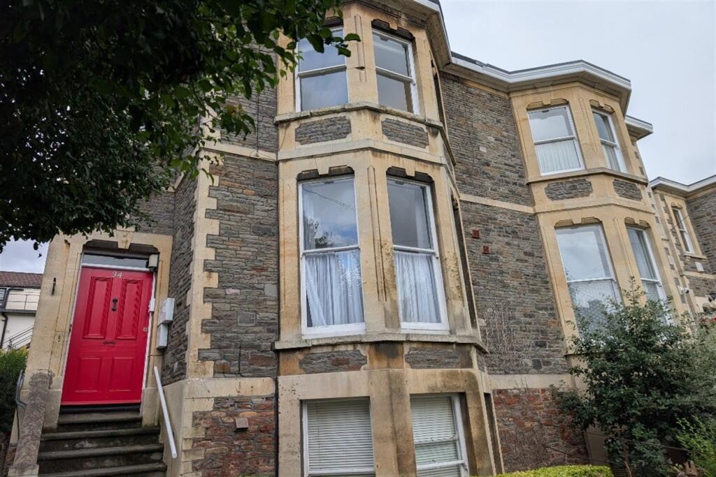 1 bed 1st Floor Flat for rent in Bristol. From Flatline Letting and Property Management - Clifton