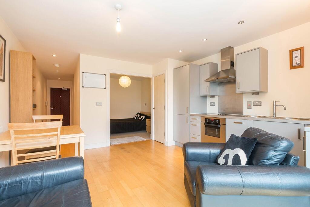 4 bed Apartment for rent in Birmingham. From FleetMilne - Birmingham