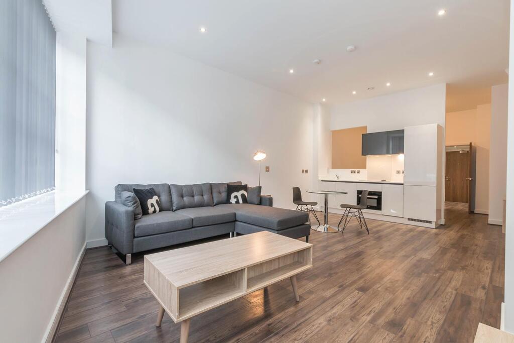 4 bed Studio for rent in Birmingham. From FleetMilne - Birmingham