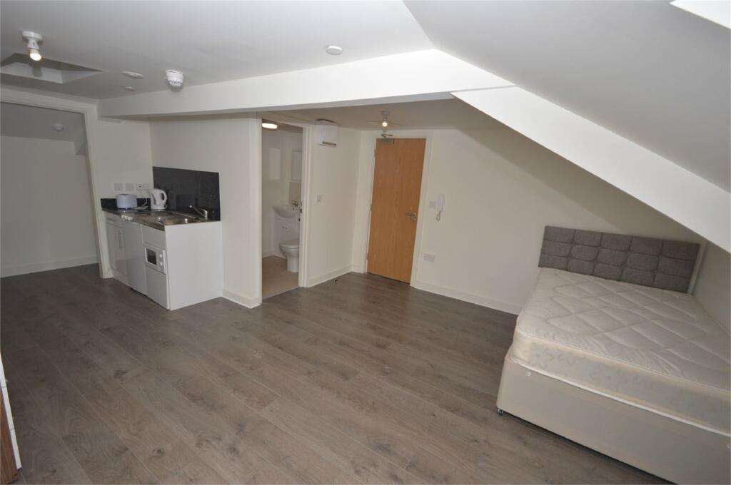 0 bed Studio for rent in Sunderland. From Hackett Property - Sunderland