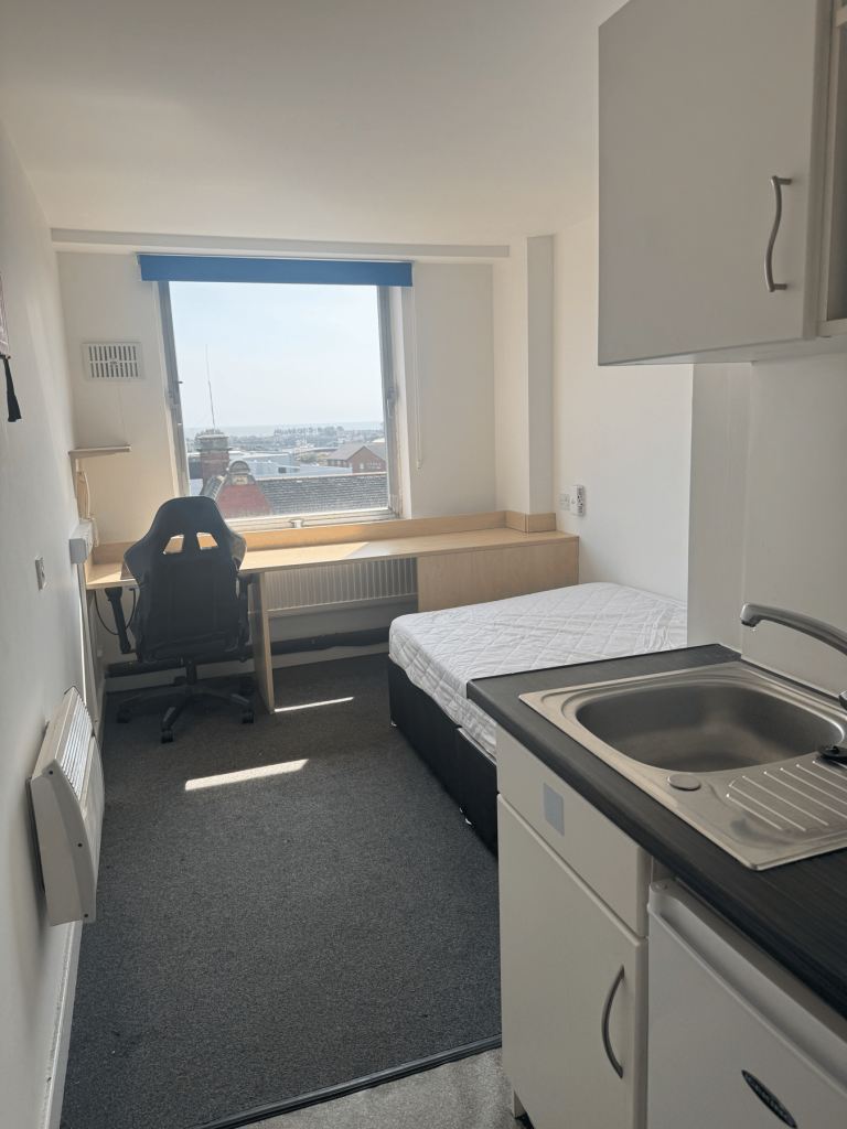 4 bed Studio for rent in Sunderland. From Hackett Property - Sunderland