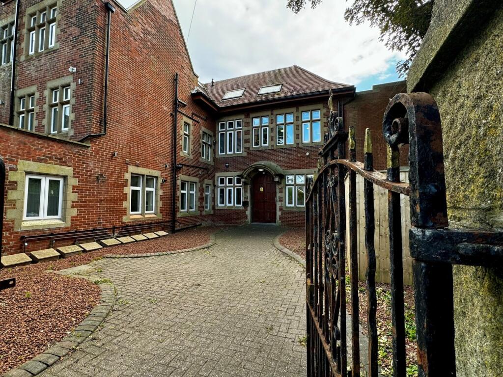 4 bed Studio for rent in Sunderland. From Hackett Property - Sunderland
