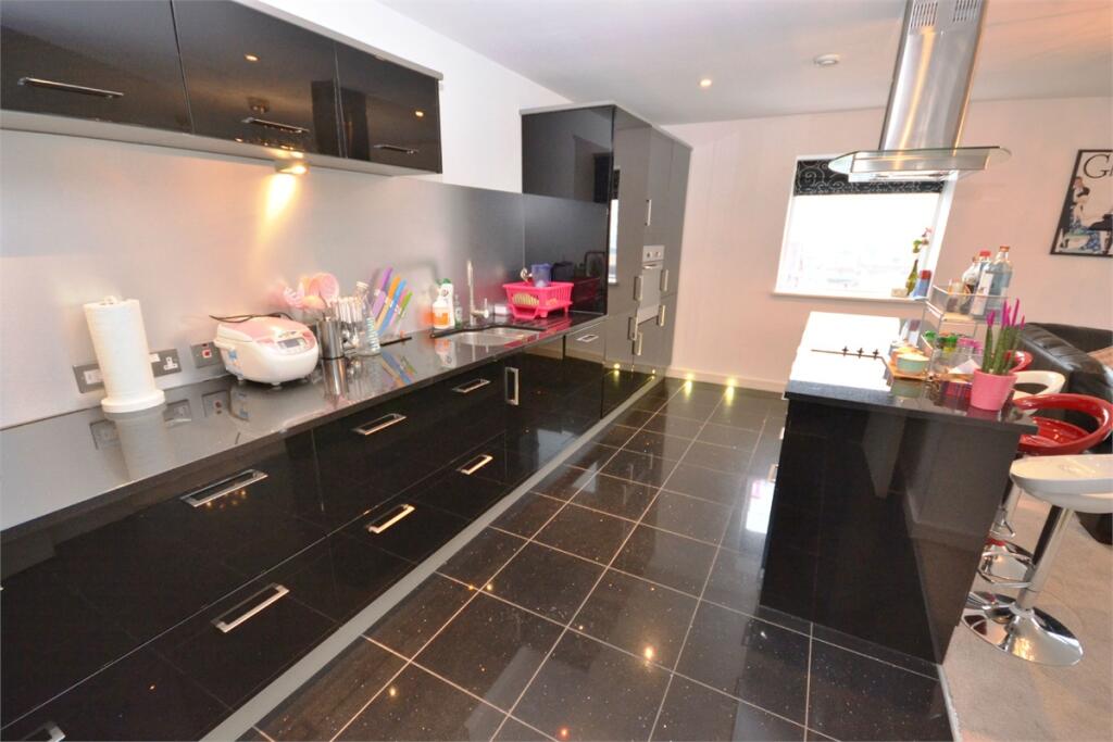 2 bed Apartment for rent in Sunderland. From Hackett Property - Sunderland