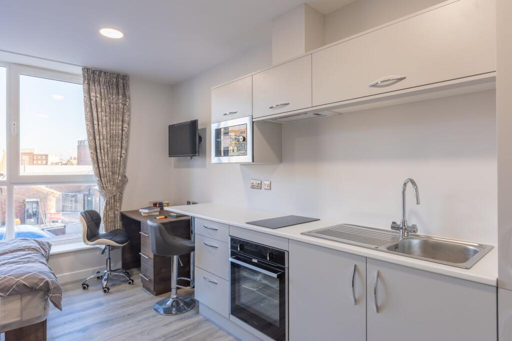 4 bed Studio for rent in Sunderland. From Hackett Property - Sunderland