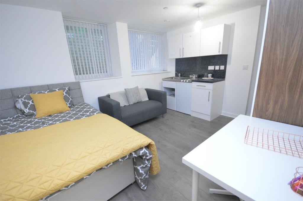 4 bed Studio for rent in Sunderland. From Hackett Property - Sunderland